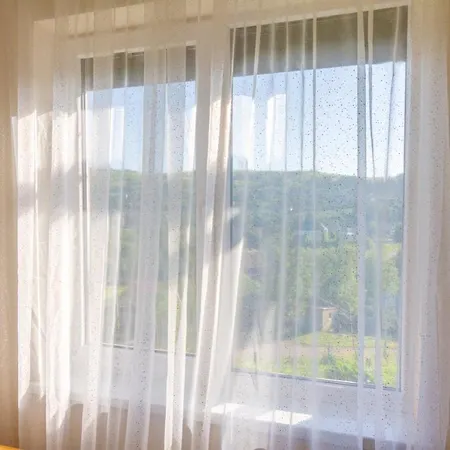 Hotel під лісом