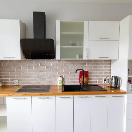 під лісом Volovets